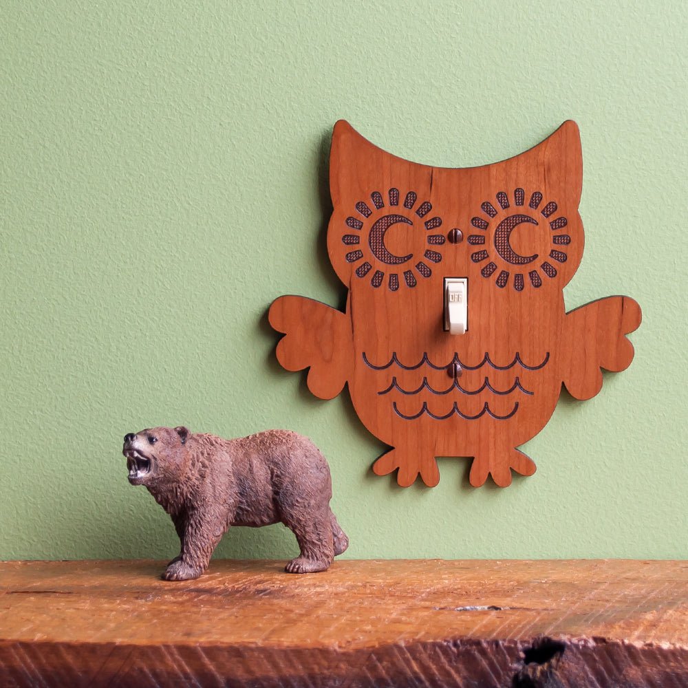 Light Switch Plate - Owl (Wood) Dark Cherry - Toggle Style - Graphic Spaces
